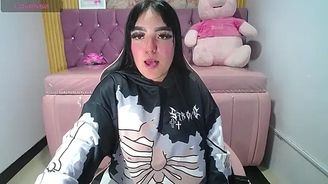 charlotte_zoe_ch webcam