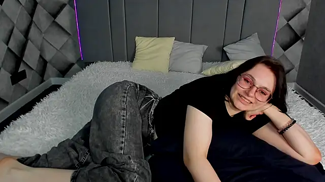 Aris_foxx webcam