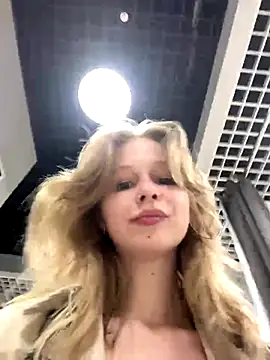 Julie_Cutie webcam