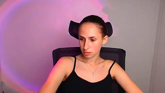 Caroline_XO webcam