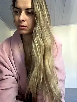SweetGraciosa from StripChat is Freechat