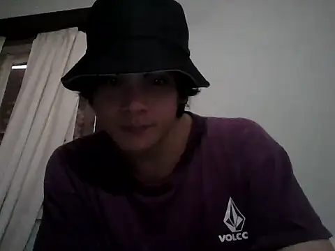 Xtrem3HARDxxx webcam