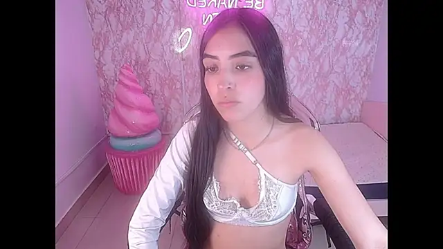 crystal_vega_ch webcam