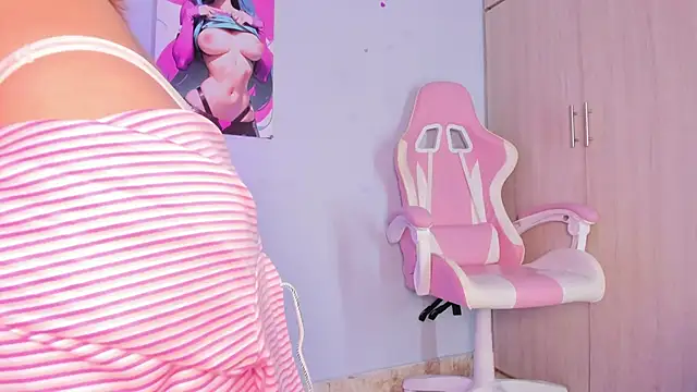 Lana__raider webcam