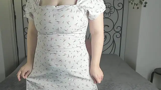 Alice_smile_for_me webcam
