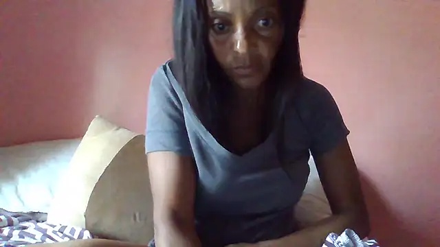 sweets_80 - Sweets_80's free webcam - UK Sex Cams
