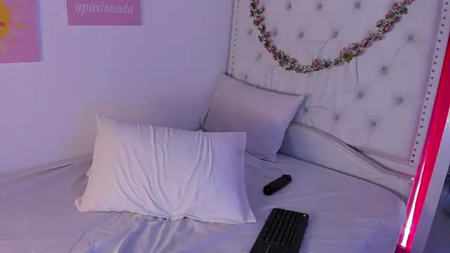 cute_angel915 webcam