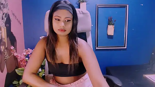 Littleindianmilf webcam