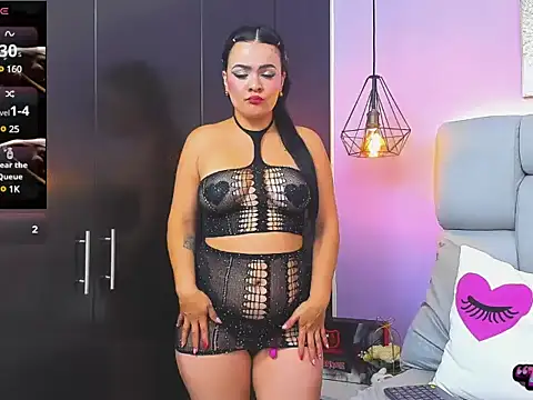 Victoria_Beckers webcam