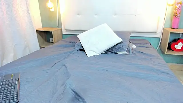AlexandraaMillerr webcam
