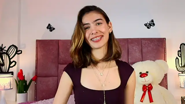 AlmaQueenn webcam