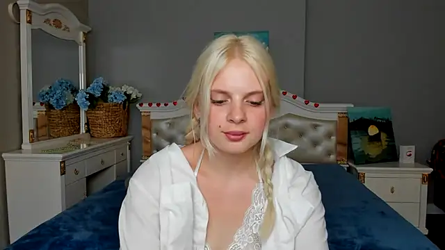AngelLilit webcam