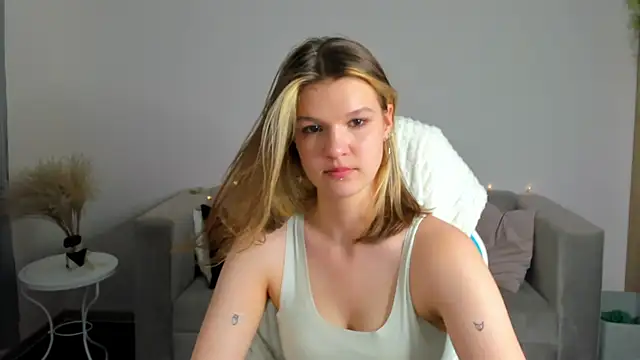 Kati_Li webcam