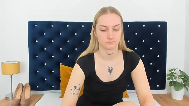 AlexaTease webcam