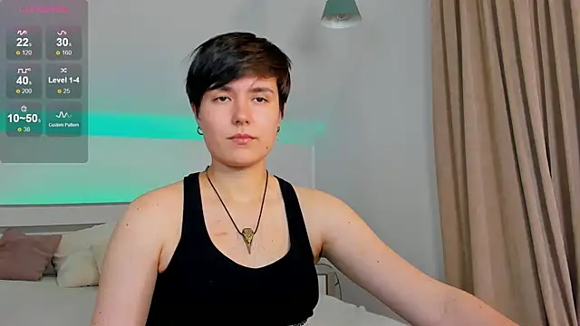 CharlieeAdams webcam