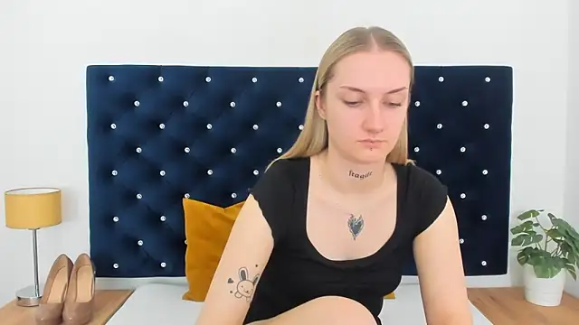 AlexaTease webcam