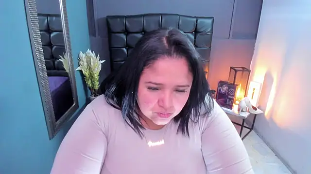 Busty_Juicy webcam