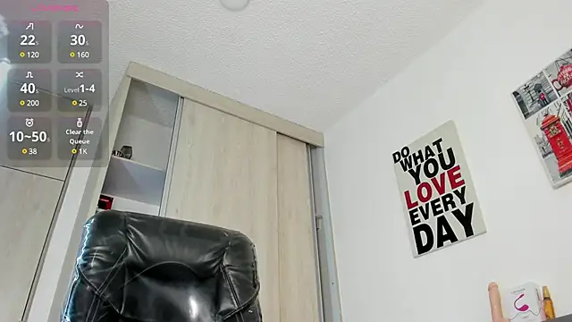 adaam_collins_ webcam