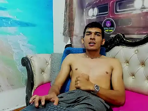 May_bowerHOT webcam