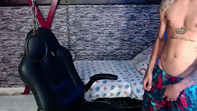Alan_Boyy webcam
