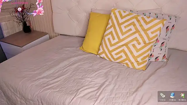 emma__smith1 webcam