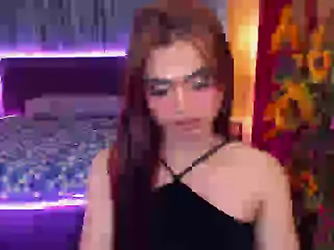 BigCockMaxineTS webcam