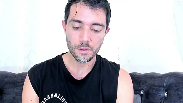 Adam_MillanFF webcam