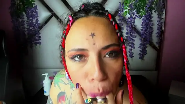 Fenix_Lilith webcam