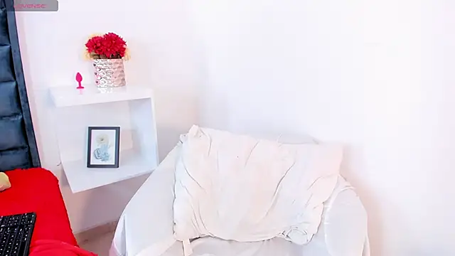 TinaBliss webcam
