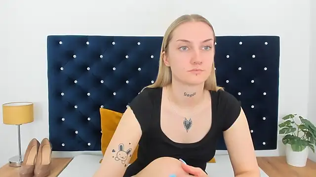 alexatease - AlexaTease's free webcam - UK Sex Cams