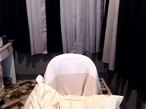 miya_khali webcam