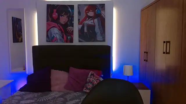 Lil_bela webcam