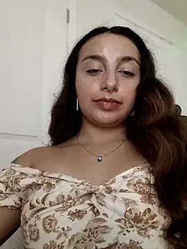 CharmingMaddie webcam