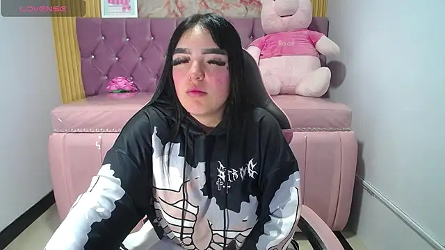 charlotte_zoe_ch webcam