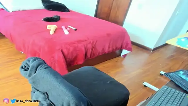 Lissa112 webcam