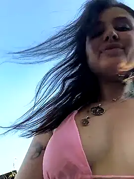 KikiXRed webcam