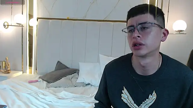 COUPLECUMBONNY webcam