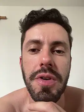 Diegosob8720 webcam