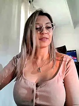 Isabella_Varella webcam