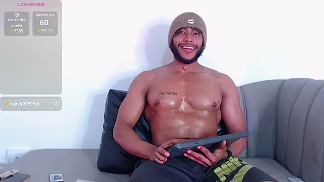Troyy_lee1 webcam