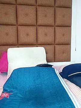ELLA_KELLY webcam
