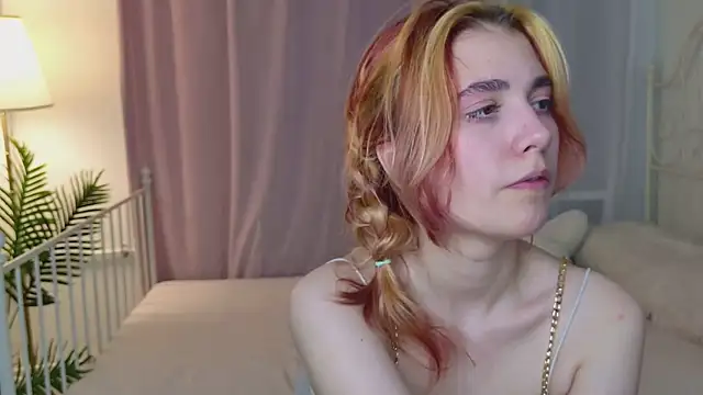 M_I_S_S_A webcam