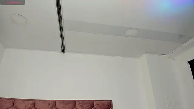 april_dumont webcam