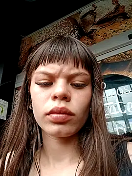 _Isabella-7 webcam