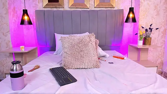 Aisha_Dollgb webcam