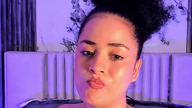 DahliaLawrence webcam