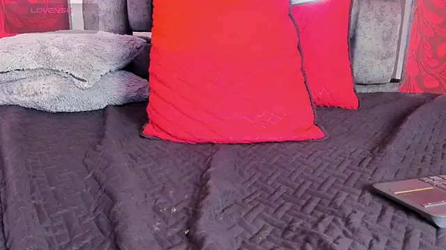 kira_sweett23 webcam