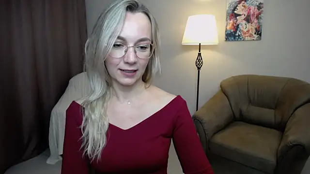 Ava_Elior webcam