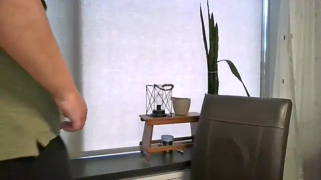 Bi-curiouscouple webcam