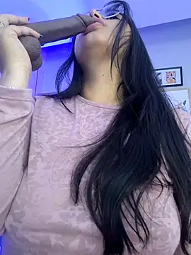 Amber_gold_ webcam